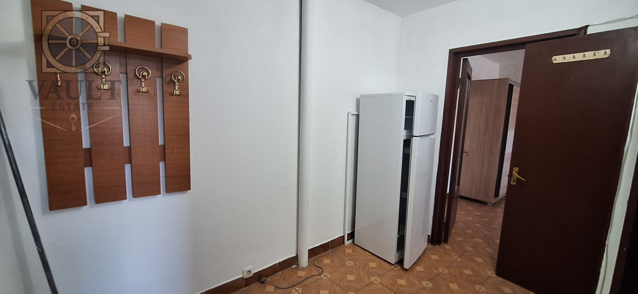 Garsoniera - ETAJ 1 - zona BRANCOVEANU 
