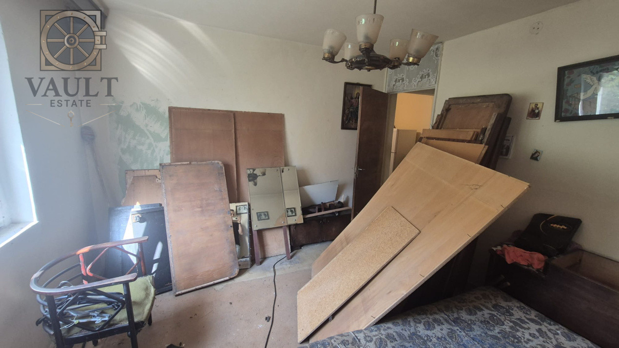 3 Camere 2 bai - Decomandat - De renovat - Maior Bacila - Colentina 