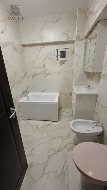 Apartament 4 camere - DECOMANDAT - zona OLTENITEI / APARATORII PATRIEI 
