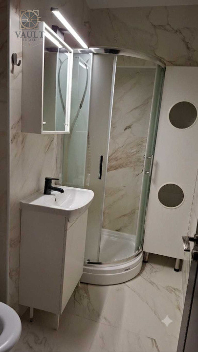 Apartament 4 camere - DECOMANDAT - zona OLTENITEI / APARATORII PATRIEI 