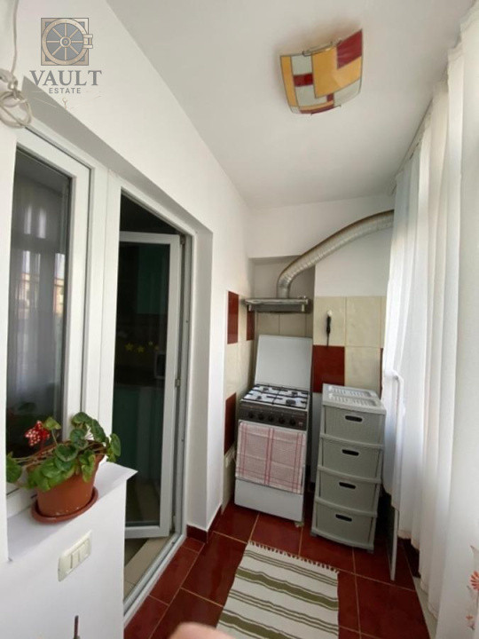 Apartament 2 camere - DECOMANDAT - zona APARATORII PATRIEI