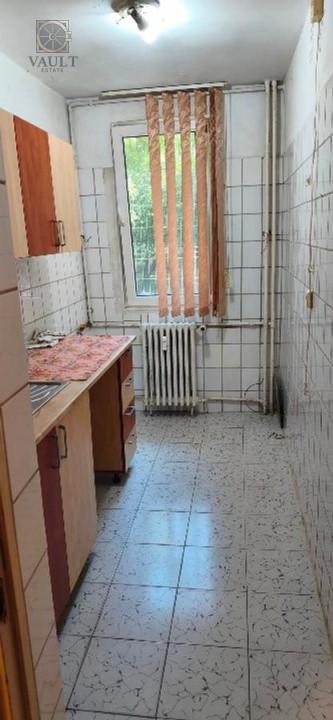 Garsoniera - DECOAMDANTA - zona BRANCOVEANU 