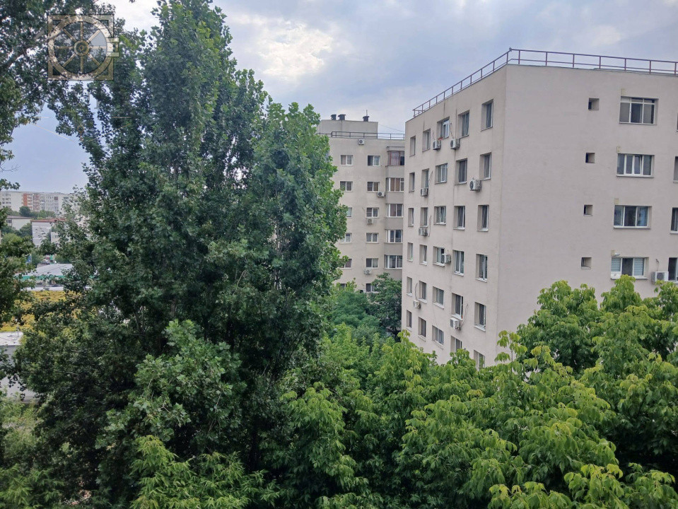 Garsoniera - An 1985 - 5 minute Metrou DRISTOR 