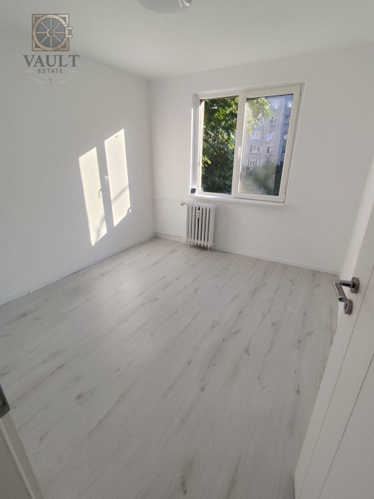 APARTAMENT 2 CAMERE-RAHOVA-DECOMANDAT-ETAJ 2/8