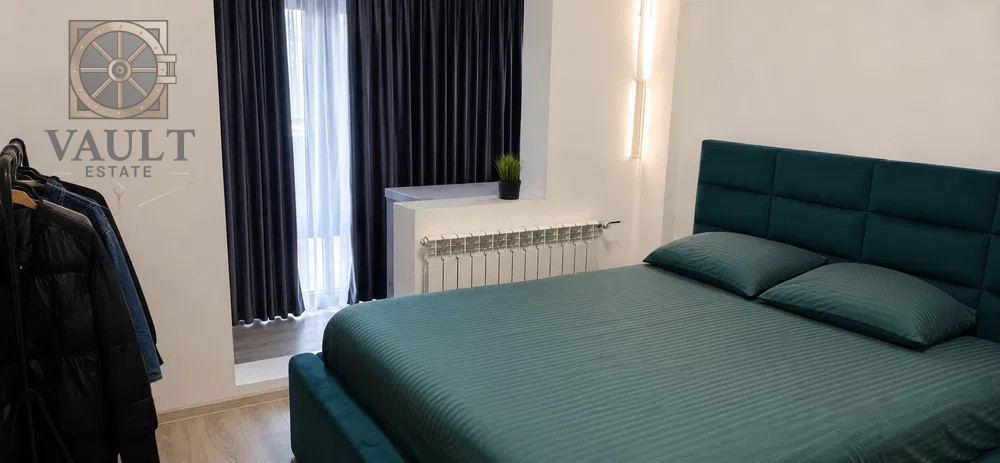 Apartament 5 camere -112 mp -12 minute metrou  1 Decembrie