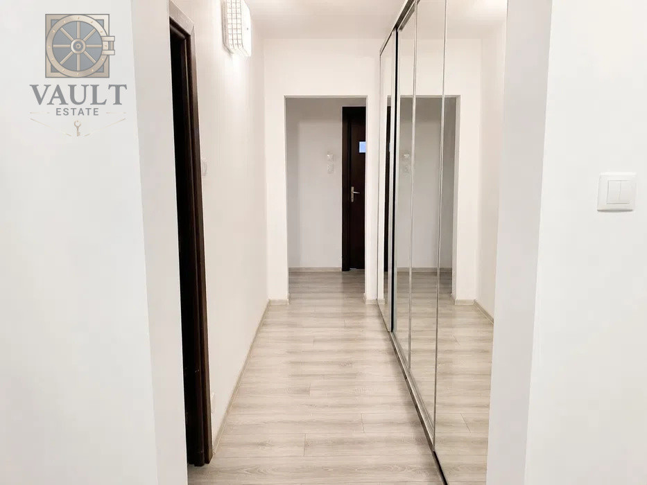 Apartament 5 camere -112 mp -12 minute metrou  1 Decembrie