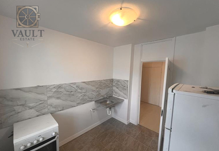APARTAMENT 3 CAMERE -DECOMANDAT DIN 1984 -7 MIN. METROU DRISTOR