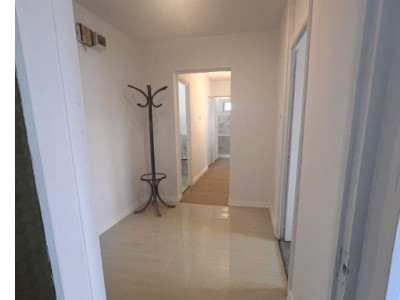 APARTAMENT 3 CAMERE -DECOMANDAT DIN 1984 -7 MIN. METROU DRISTOR