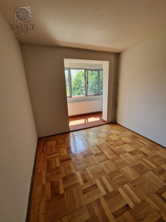 Apartament 3 camere - Piata Minis - metrou Costin Georgian