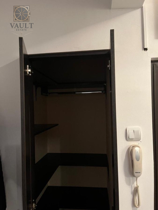 2 CAMERE - DECOMANDAT - zona EROII REVOLUTIEI 