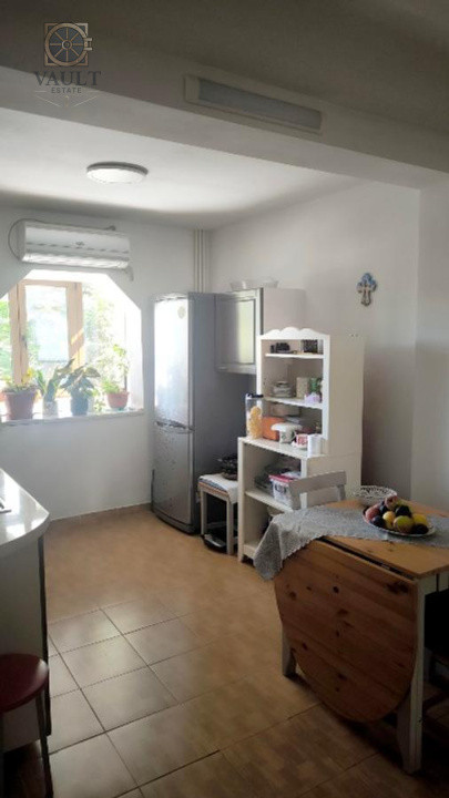 2 CAMERE  - DECOMANDAT - ETAJ 1 - zona BRANCOVEANU 