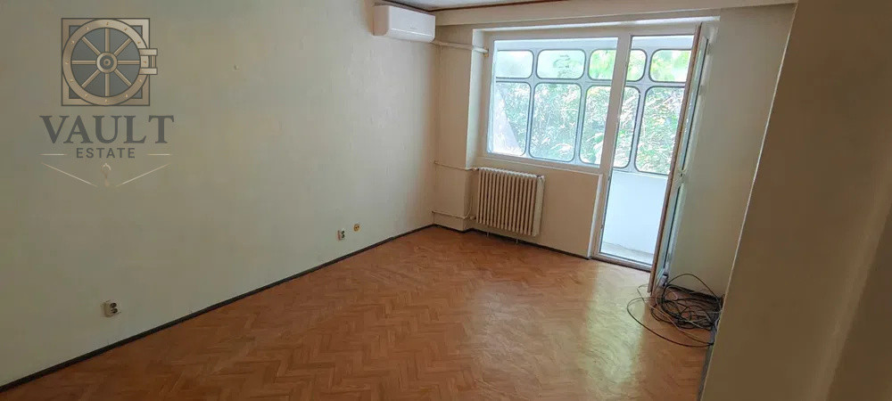 Apartament 3 camere - DECOMANDAT - zona TINERETULUI 