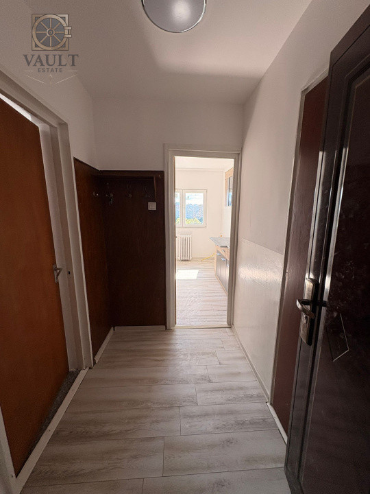 2 CAMERE - Bloc Anvelopat - PARC PLUMBUITA