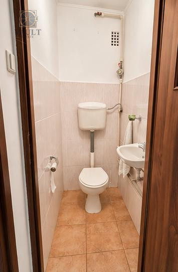 APARTAMENT 4 CAMERE-DECOMANDAT-2 BAI-ETAJ 4/4-BLOC REABILITAT-RAHOVA 