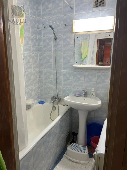 Apartament 3 camere - zona BRANCOVEANU 