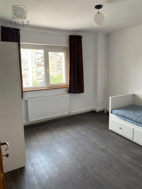 Apartament 4 camere-CENTRALA PROPRIE-Calea Vacaresti
