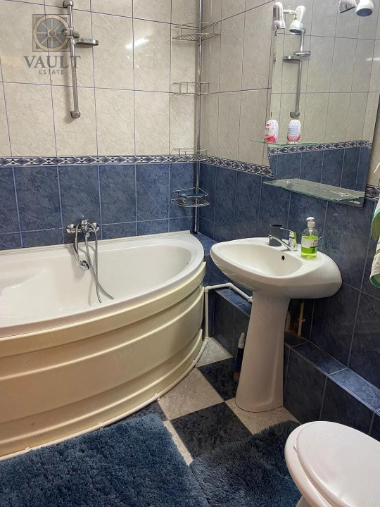 Apartament 4 camere-CENTRALA PROPRIE-Calea Vacaresti