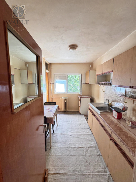 Apartament 2 camere - ETAJ 1 - zona P-TA RESITA 