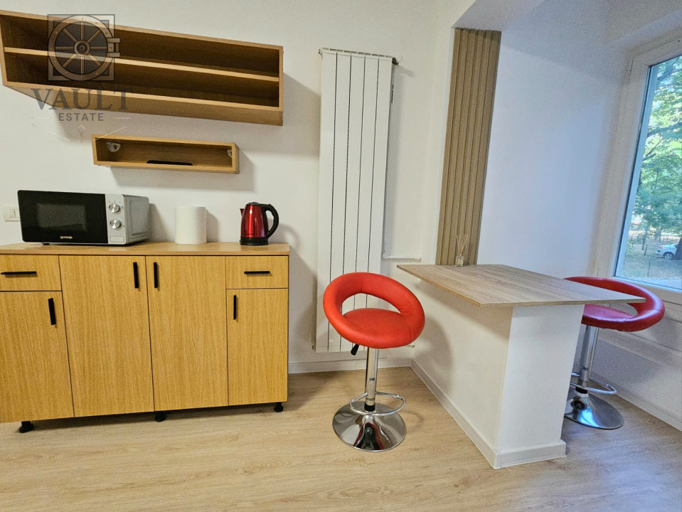 Apartament 2 camere - RENOVAT INTEGRAL - zona APARATORII PATRIEI 