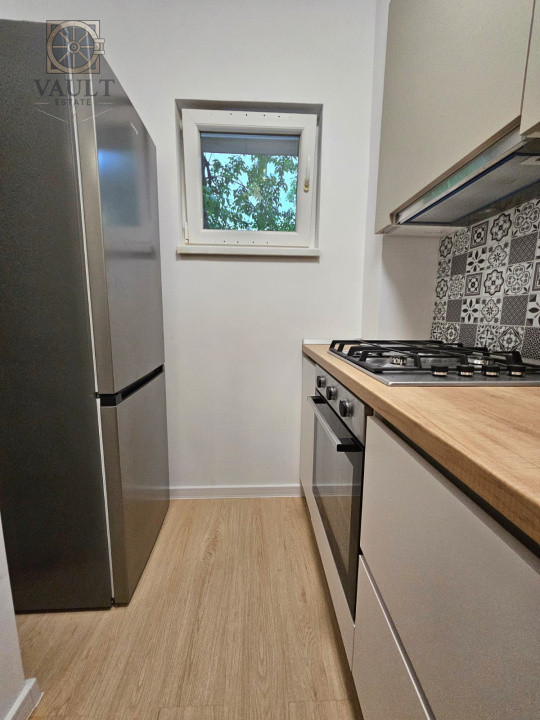Apartament 2 camere - RENOVAT INTEGRAL - zona APARATORII PATRIEI 