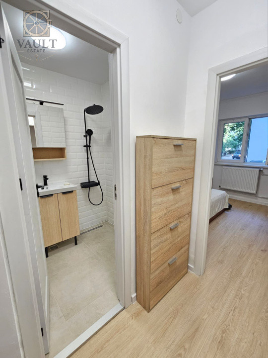 Apartament 2 camere - RENOVAT INTEGRAL - zona APARATORII PATRIEI 
