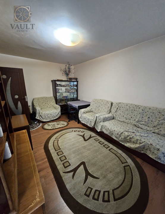 3 Camere-DECOMANDAT-Bloc Anvelopat-Bulevardul Chisinau
