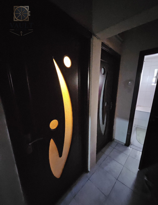 3 Camere-DECOMANDAT-Bloc Anvelopat-Bulevardul Chisinau