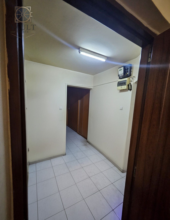 3 Camere-DECOMANDAT-Bloc Anvelopat-Bulevardul Chisinau