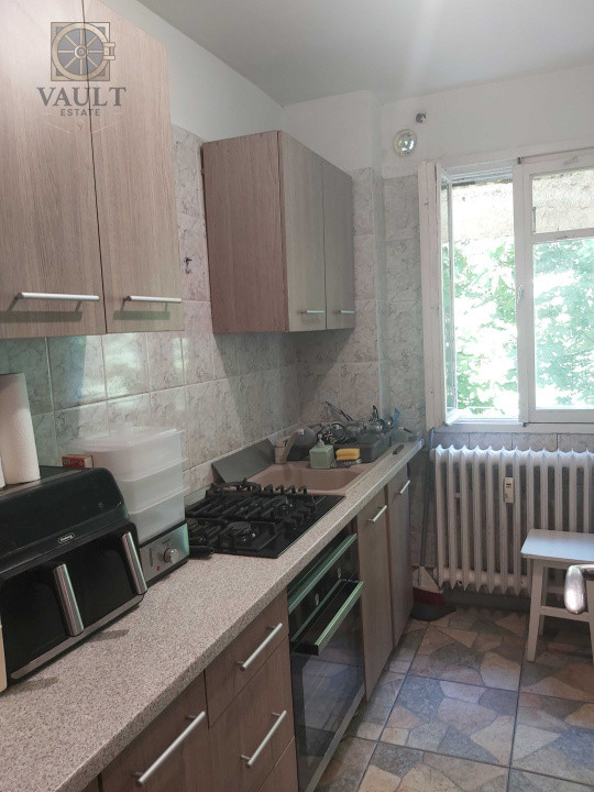 APARTAMENT 3 CAMERE - zona ALEXANDRU OBREGIA 