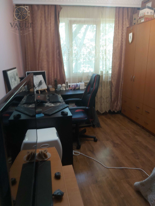 APARTAMENT 3 CAMERE - zona ALEXANDRU OBREGIA 