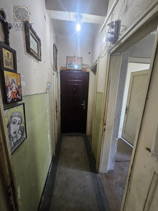 Apartament 2 camere - ETAJ 1 - zona CANTEMIR 