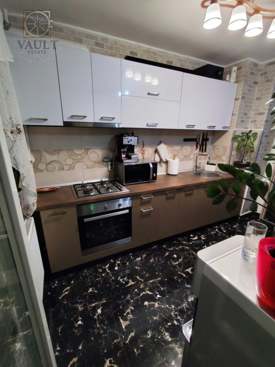 APARTAMENT 3 CAMERE-DRUMUL SARII-CENTRALA-2 BAI-HOL H-ETAJ 1/4