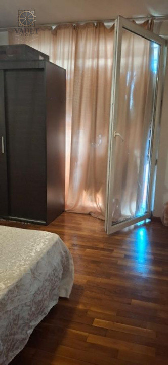 Apartament 3 camere - Dristor 