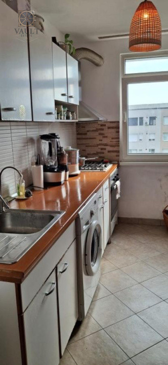 Apartament 3 camere - Dristor 