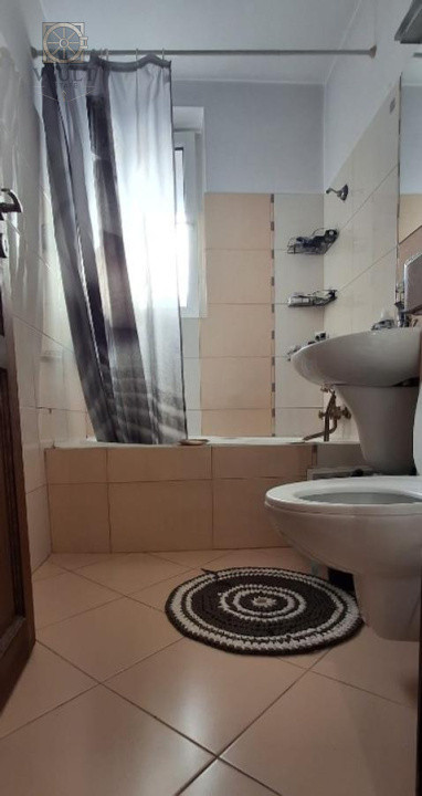Apartament 3 camere - Dristor 