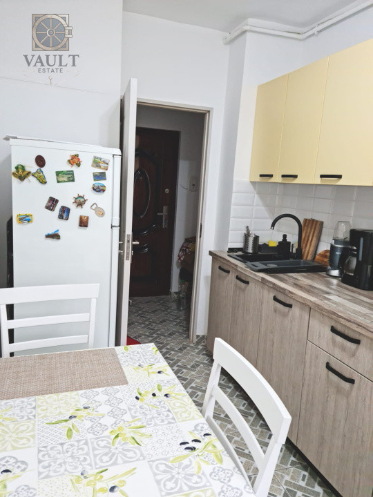 Apartament 2 camere -5 minute de mers pe jos pana la metrou 1 Decembrie 