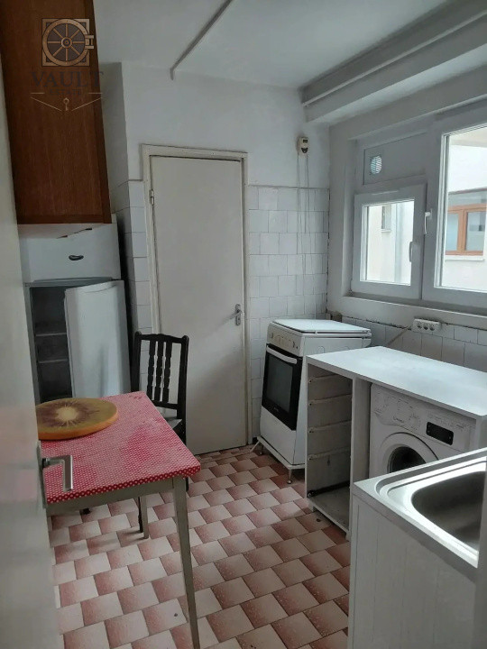 APARTAMENT 2 CAMERE-BLOC REABILITAT-DECOMANDAT-PIATA PROGRESULUI 