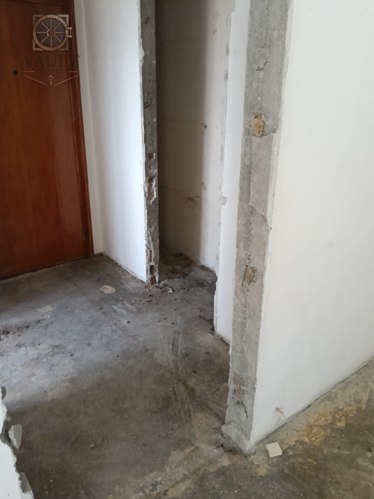 Apartament 2 camere-1 minut de mers pana la metrou  1 decembrie 