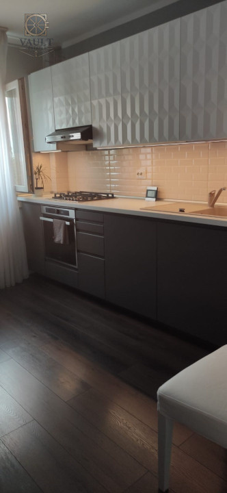 Apartament 3 camere -2 bai-66mp-bloc 1982-Chisinau-Mega Mall