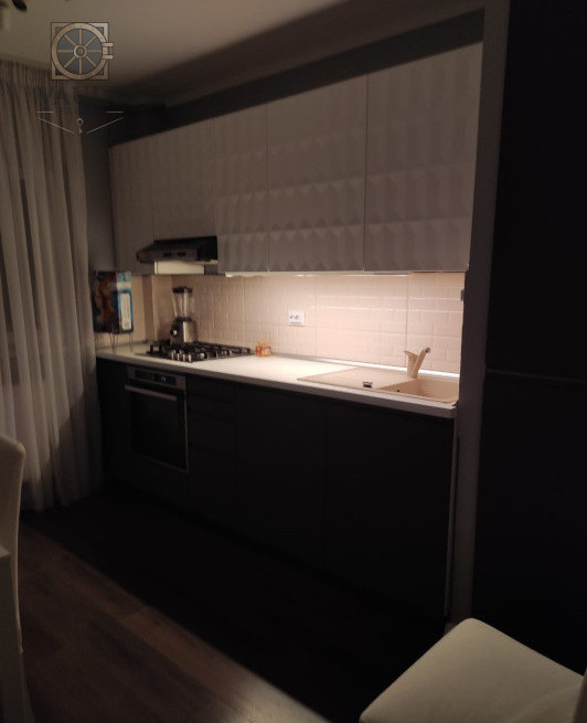 Apartament 3 camere -2 bai-66mp-bloc 1982-Chisinau-Mega Mall