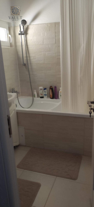 Apartament 3 camere -2 bai-66mp-bloc 1982-Chisinau-Mega Mall