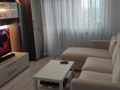 Apartament 3 camere -2 bai-66mp-bloc 1982-Chisinau-Mega Mall