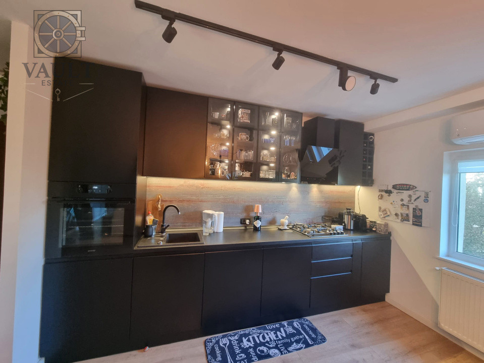 Apartament 3 camere - zona Decebal