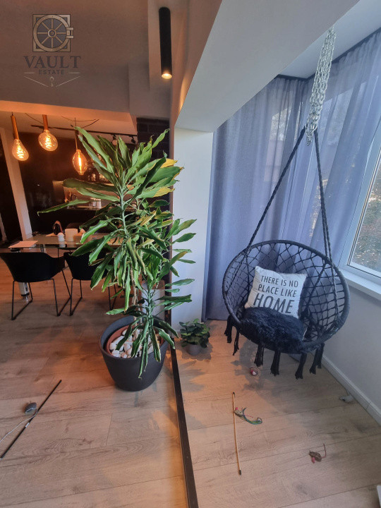 Apartament 3 camere - zona Decebal