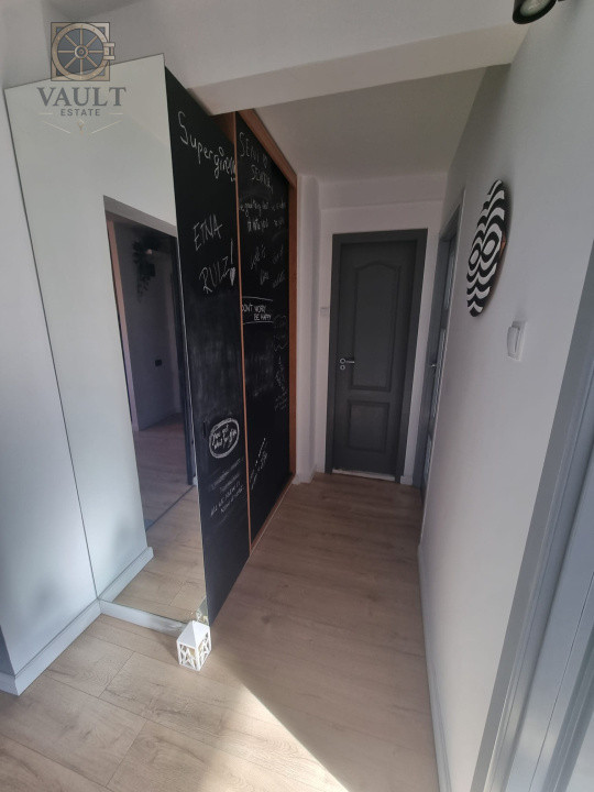 Apartament 3 camere - zona Decebal
