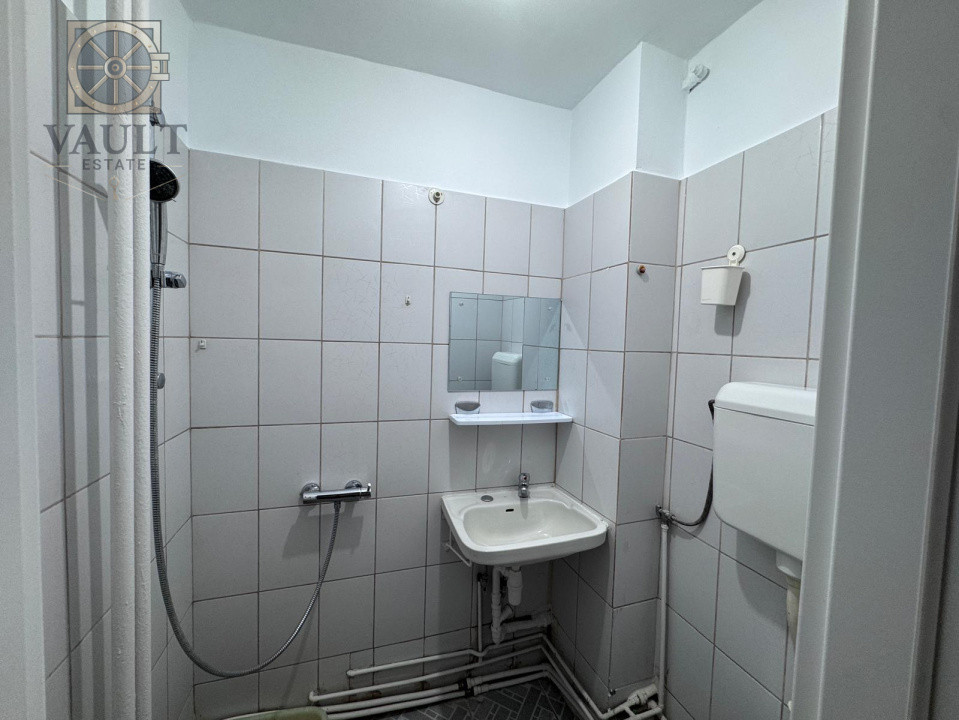 Apartament 4 camere - centrala proprie - parc Tineretului