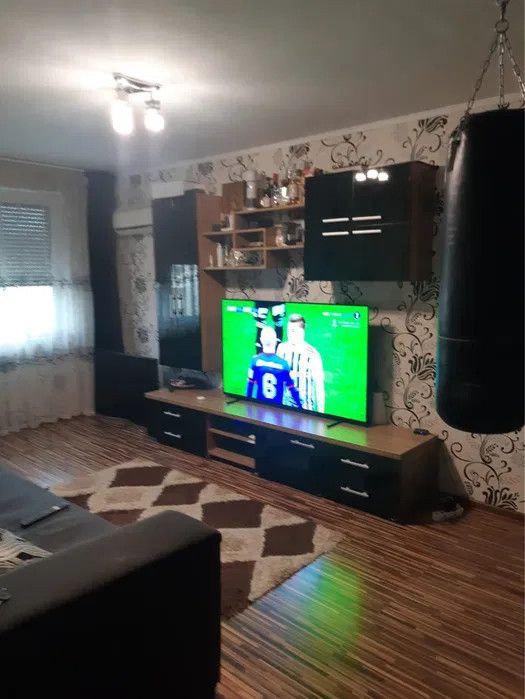 COD E17015 - Apartament 3 camere  Aparatorii Patriei