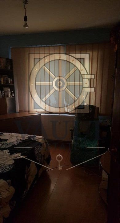Apartament 4 camere decomandat Fizicienilor