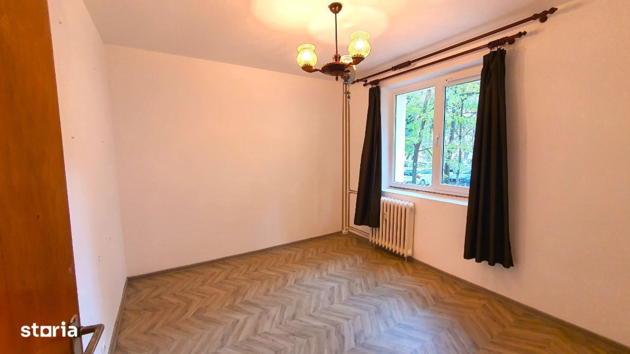Apartament 2 camere semidecomandat - Teiul Doamnei 