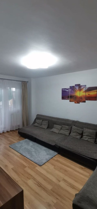 Apartament 3 camere-zona Apusului